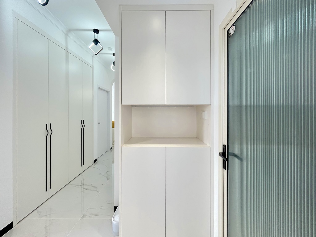 南宁新房装修-现代风-玄关 南宁新房装修-现代风-玄关